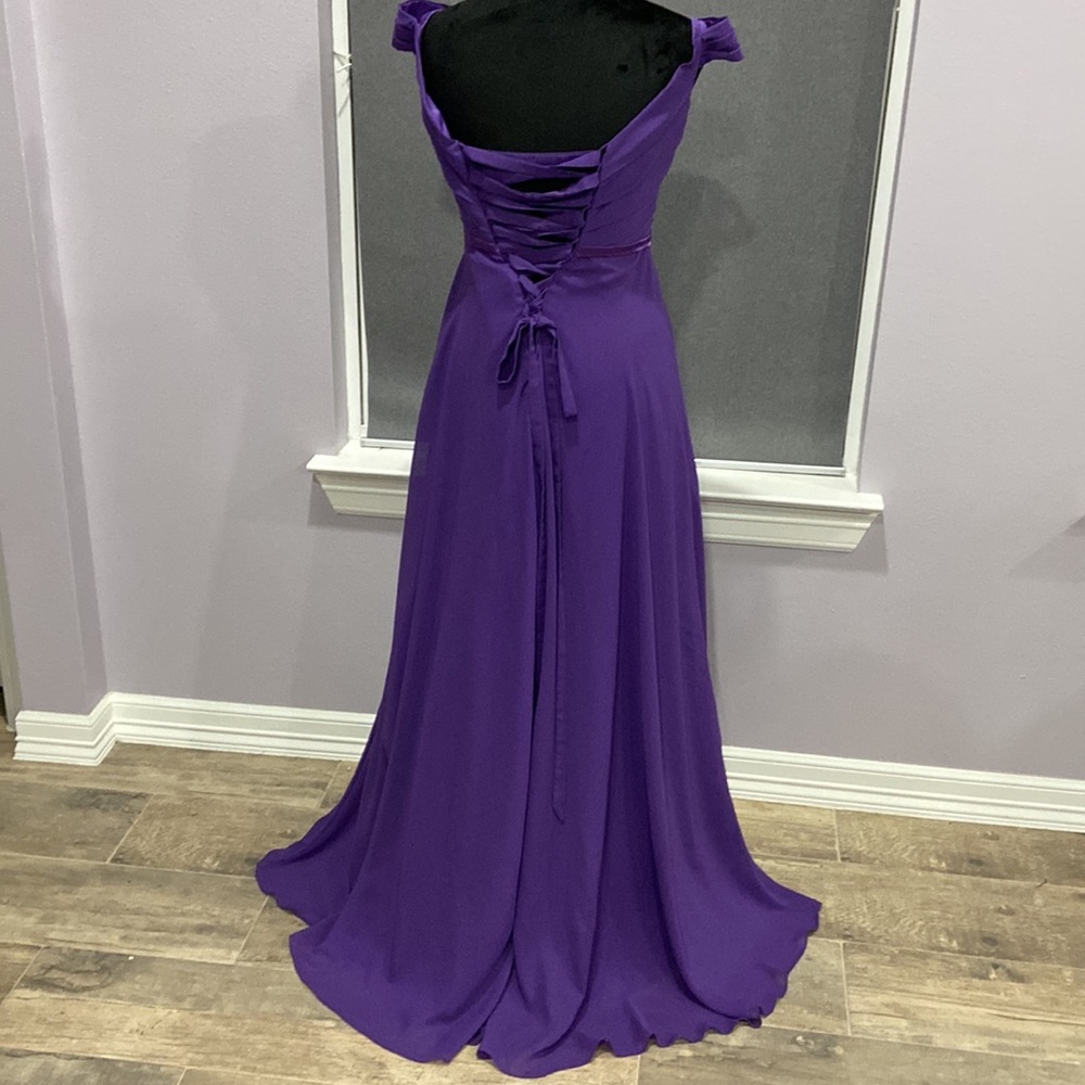 Night gown 💜 - Picture 10 of 10